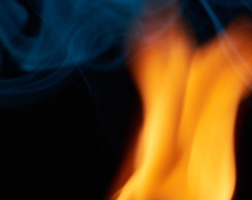 Dinas Damkar Lebak Evakuasi di Gedung di Area Permukiman